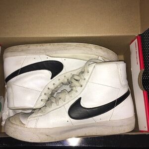 Unisex Nike Blazers Mid